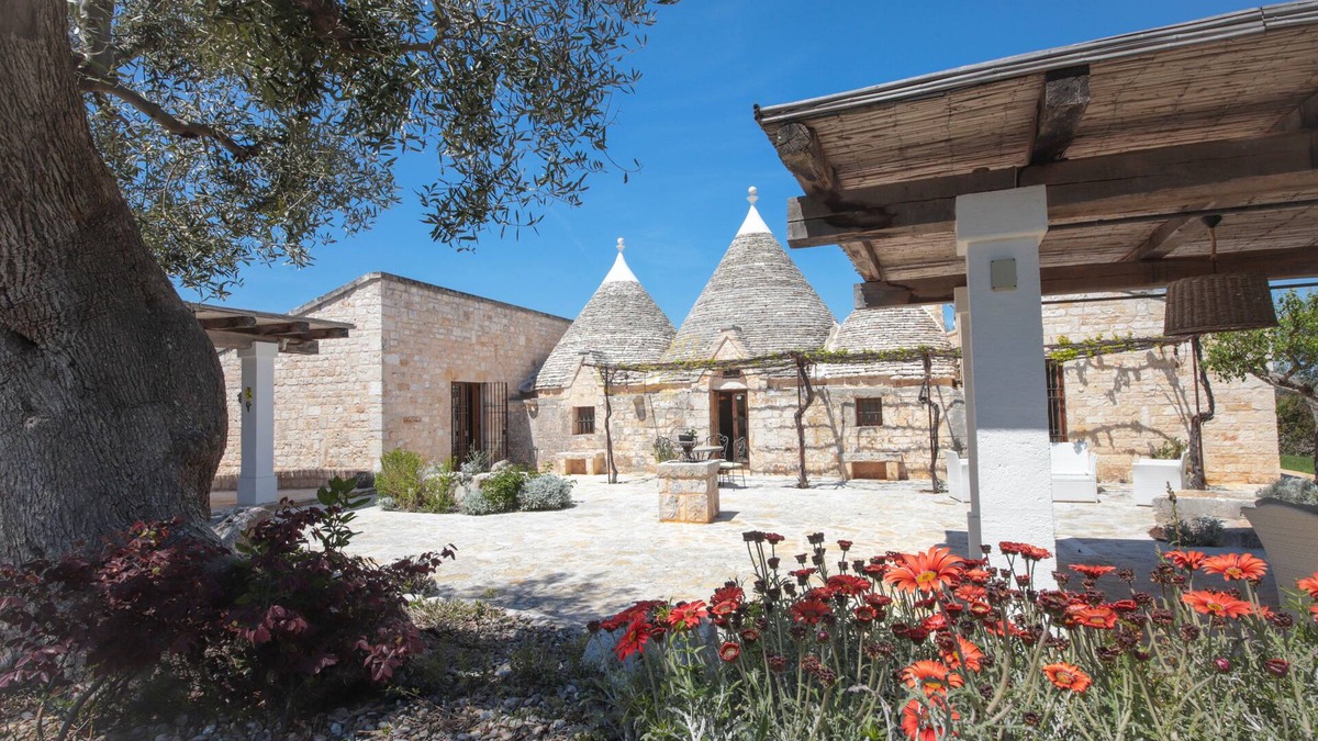 Polignano a Mare House | TD Trulli di Montaltino with Stunning Huge Pool