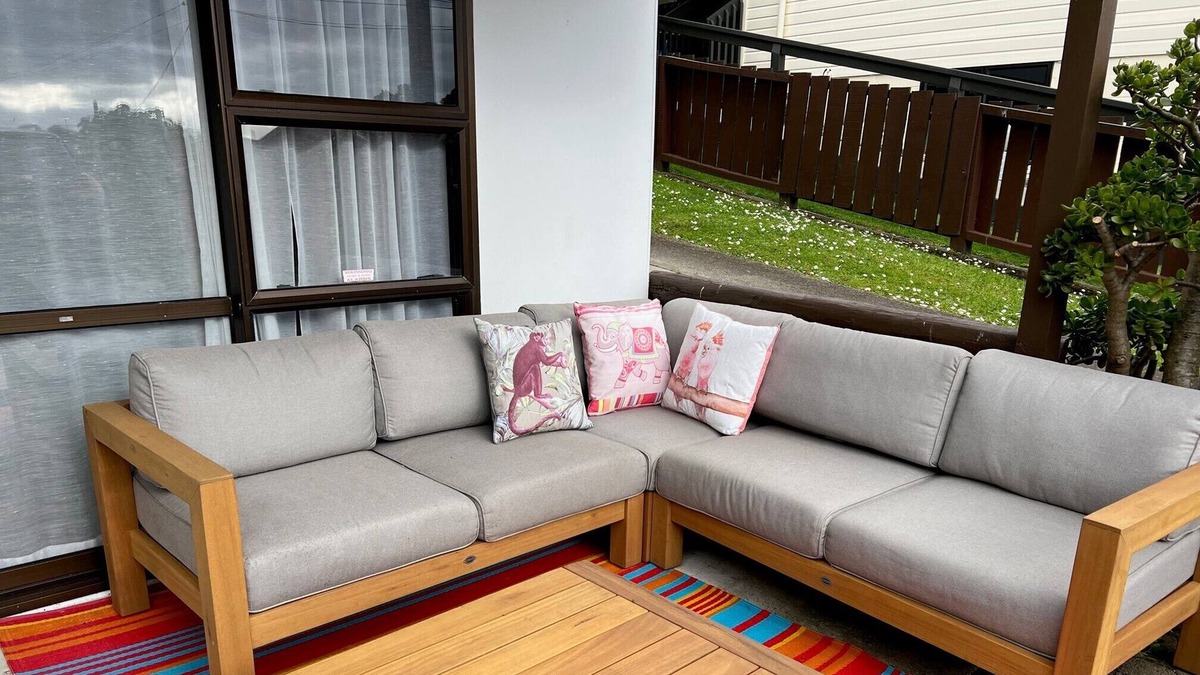 Te Mata Apartment | Te Mata Bach a road back from Te Mata beach