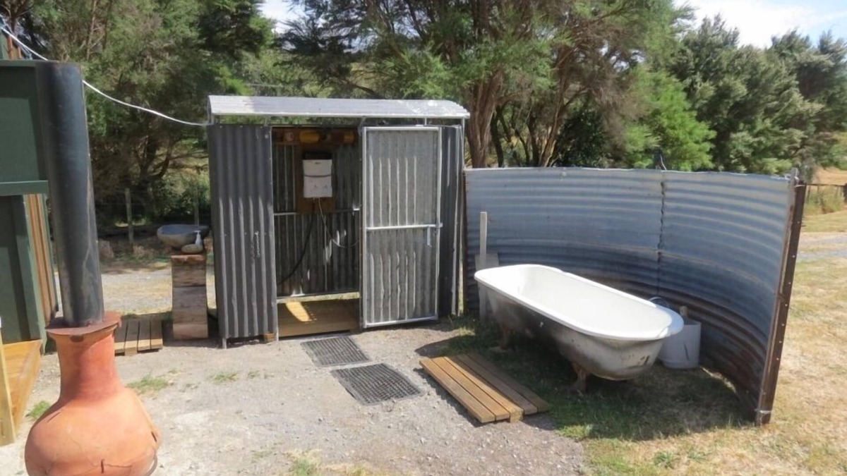 Palliser Bay Other | Te Rakau Bunkhouse - cyclists and bird lovers dream