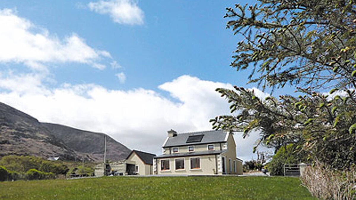 Kells House | Teach Cuas Gorm Kerry