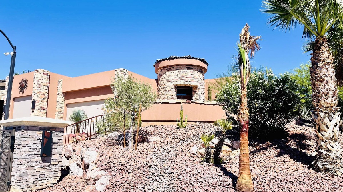 Mesquite House | Tee Time Terrace Mesquite Vacation Rental with Private Hot Tub and $510 in free daily activities!