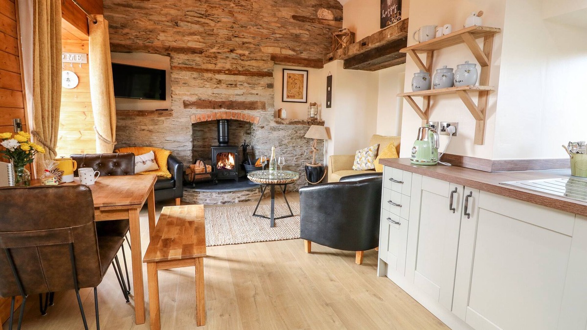 St Harmon Cottage | Tegfan Barn