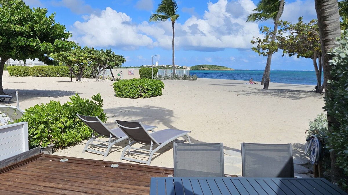 Nettle Bay Condo | Tekila Beach condo-apartment on the beach and Caribbean Sea in St-Martin, SXM.