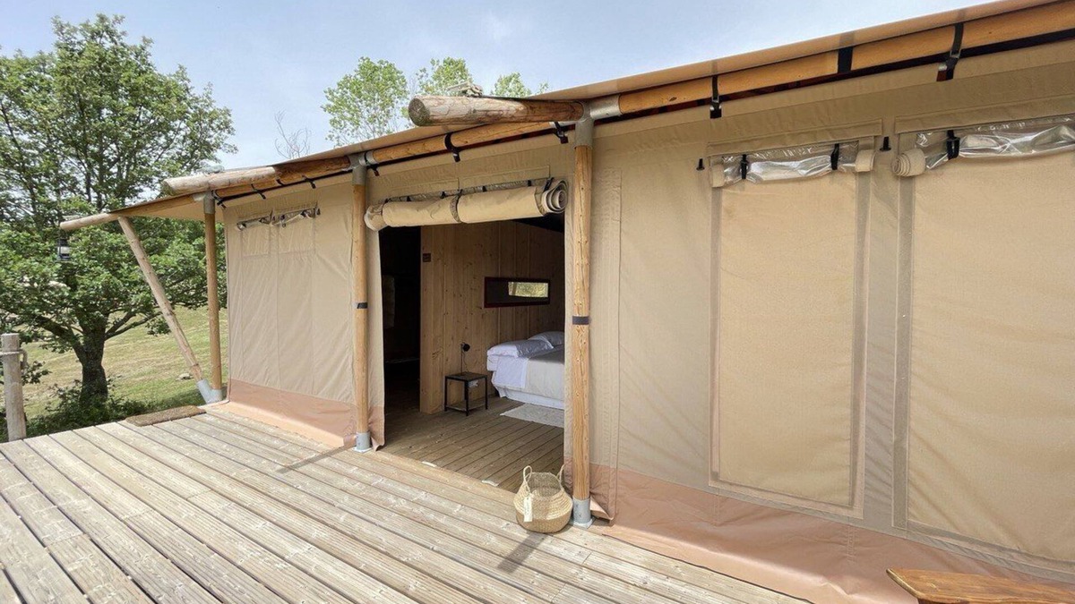Scansano RV Rental | Tent-Ensuite with Shower-Tenda Lusso BagnoStardust