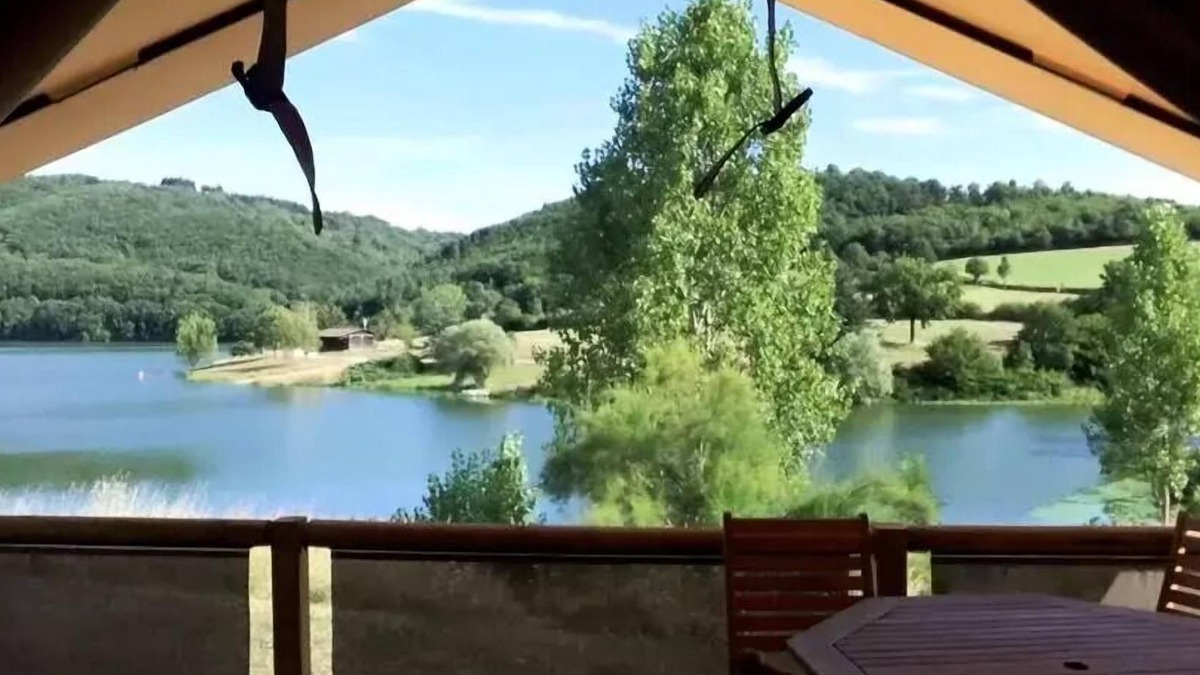 Saint-Paul-de-Vezelin House | Tent Safari Lodge Naturnahe See 5 Personen