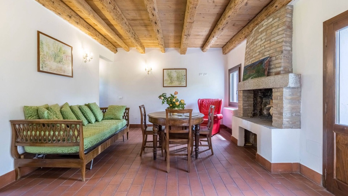 Taglio di Po House | 'Tenuta Ca' Zen - Cottage Casetta' with Shared Pool, Wi-Fi and Air Conditioning