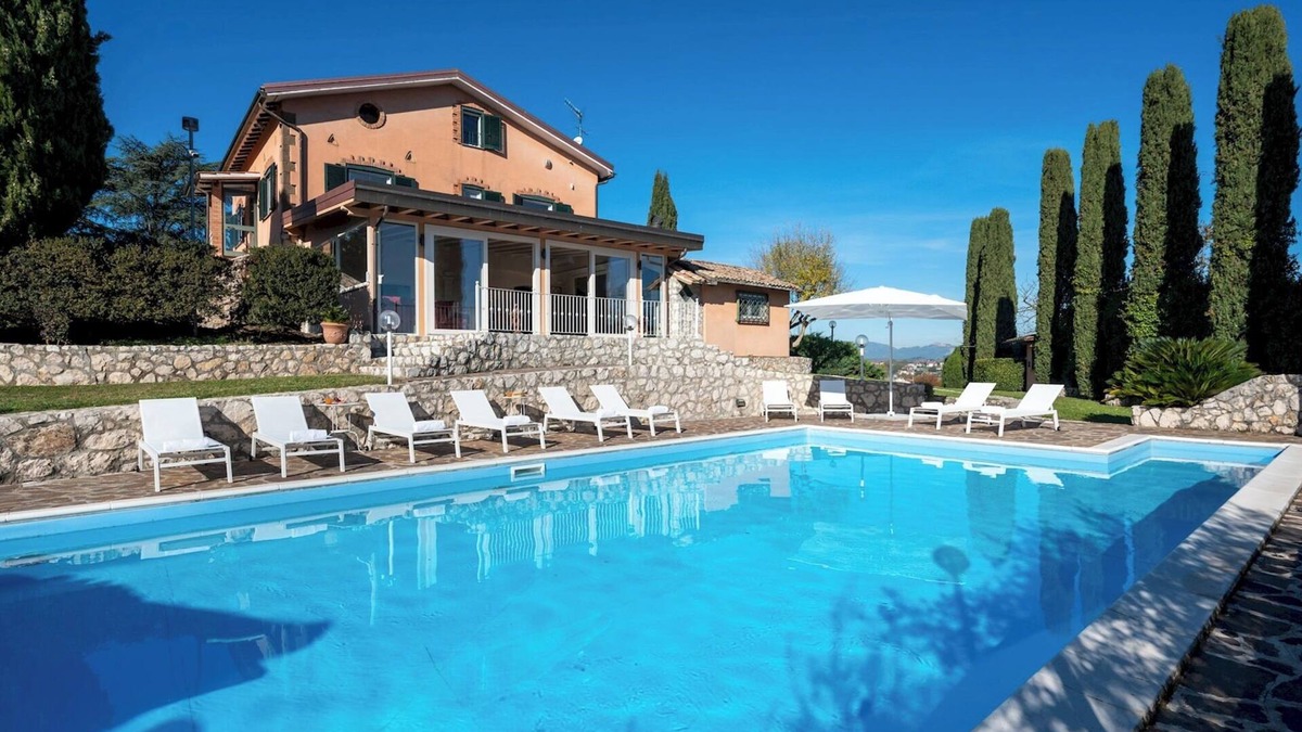 Segni Villa | Tenuta Cavi 6+4, Emma Villas