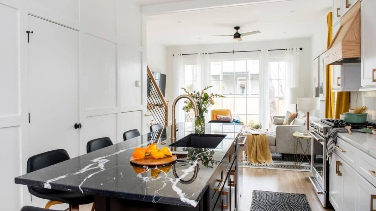 East Side House | Tequila Sunrise by Minty Living