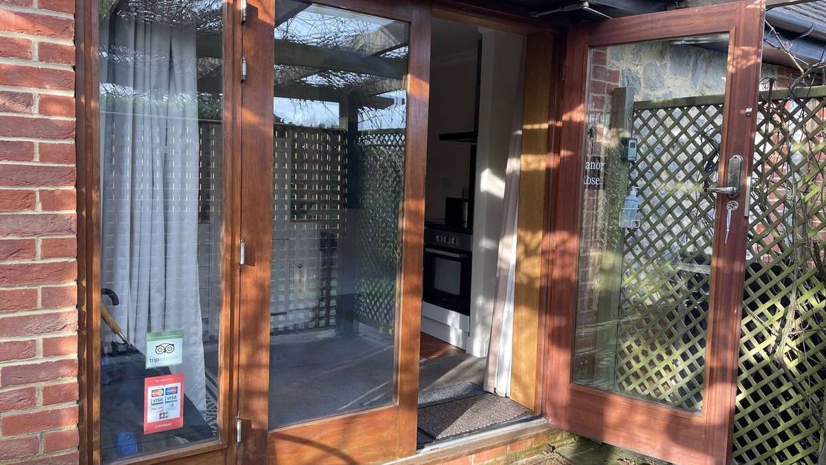 Hawkinge House | Terlingham Lane Cottage