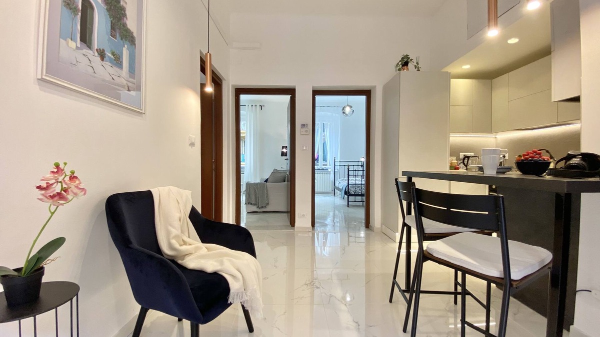 San Teodoro Apartment | TERMINAL apartment, 80 SQM apartment near the aquarium and the city center