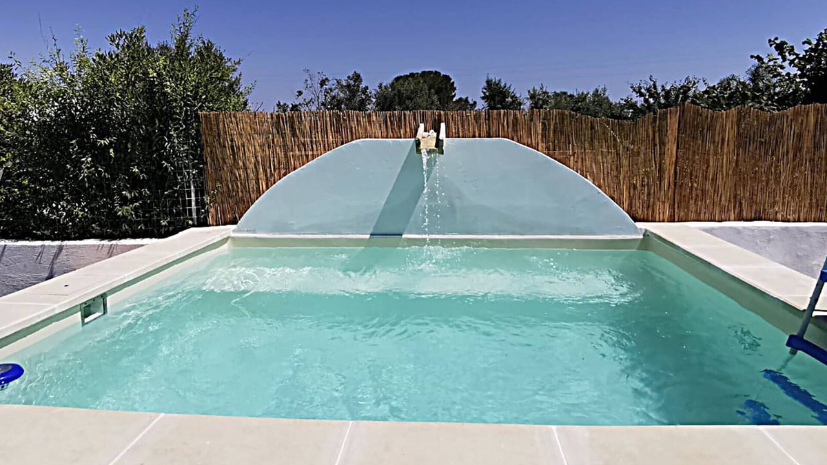 Manfio House | TERRA ROSSA COUNTRY COTTAGE 4 PLACES WITH POOL IDROM YES PETS