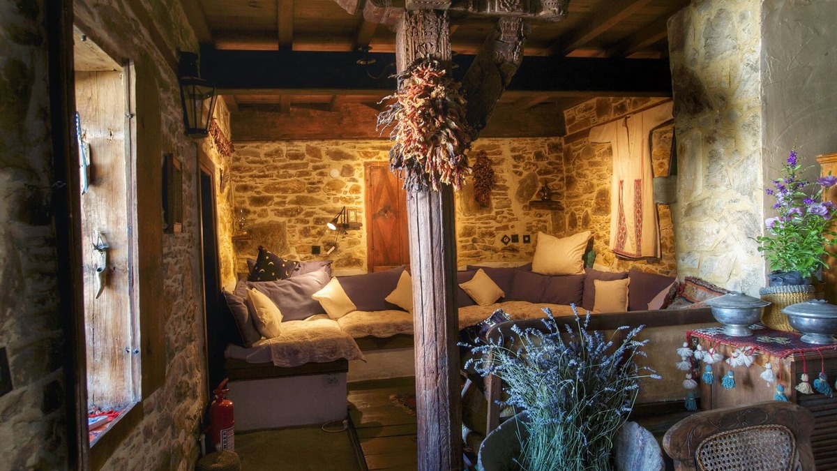 Sirince House | Terrace Houses Sirince - Fig, Olive Clockmakers and Grapevine