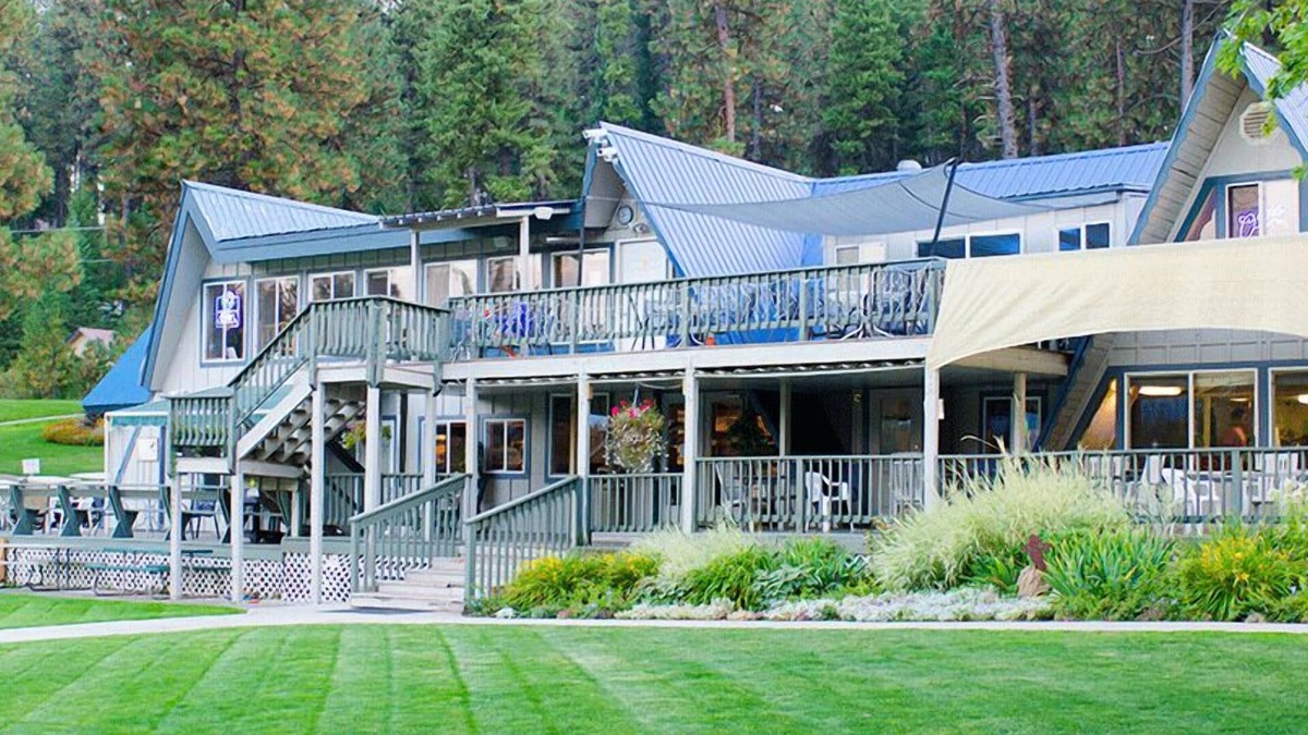Garden Valley Hotel | Terrace Lakes Resort