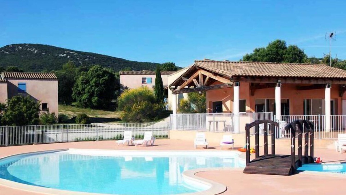 Sauve House | Terraced Houses in Sauve with Pools & Sauna