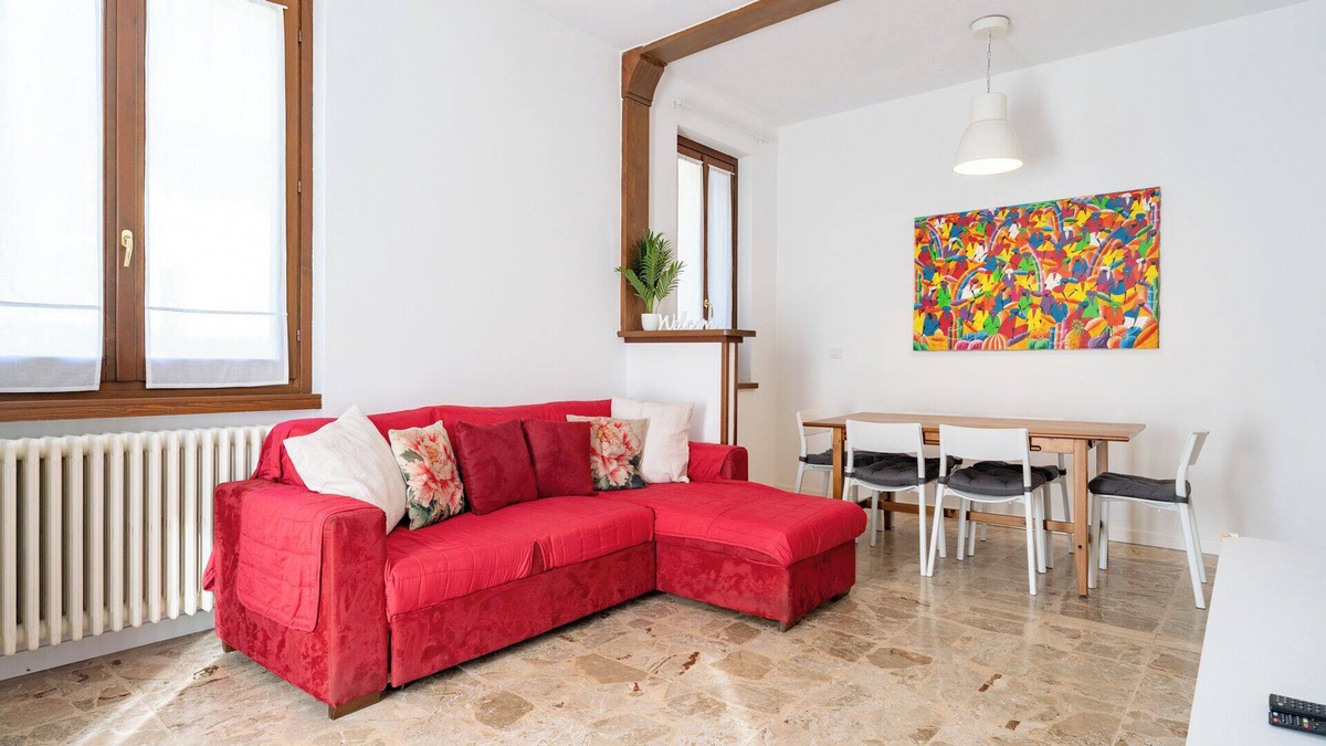 Introbio Apartment | Terrazza Fucinetta - Two Bedroom Apartment, Sleeps 6