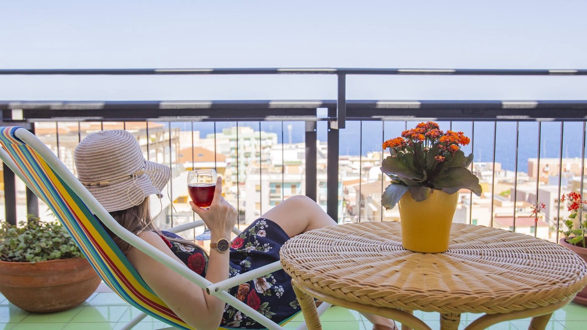 Grottasanta Apartment | Terrazza Ionica - Apartment Sea View Wifi