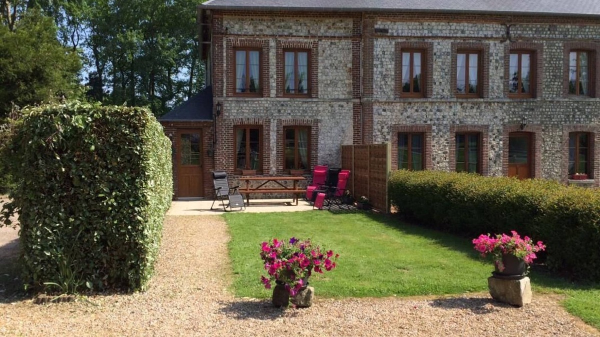 Saint-Leonard House | Terre de Falaise - ST Leonard