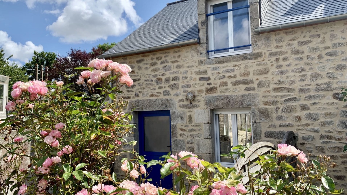 Quevert House | "Terre et Mer" Breton house located at the gates of Dinan-12 km from the sea