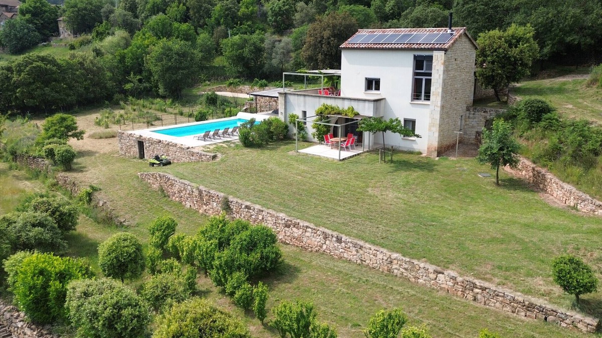Saint-Pierre-Saint-Jean Villa | Terre Rouge - An oasis of tranquillity with panoramic views