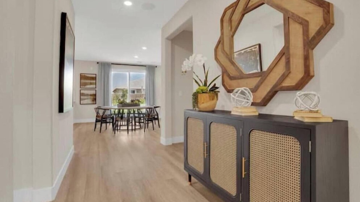 Lathrop House | Terrific 5-bedroom home in Lathrop. Former model home. Tastefully furnished.