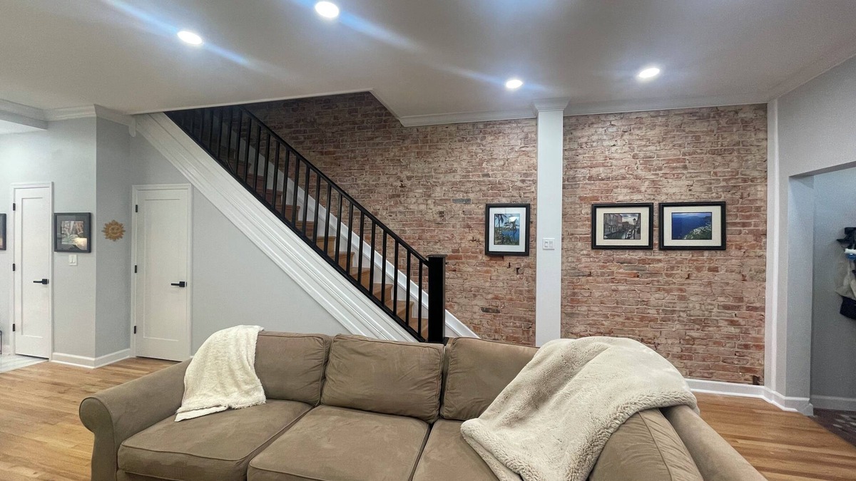 Truxton Circle House | Terrific and Cozy Row home 1 mile from the Capitol
