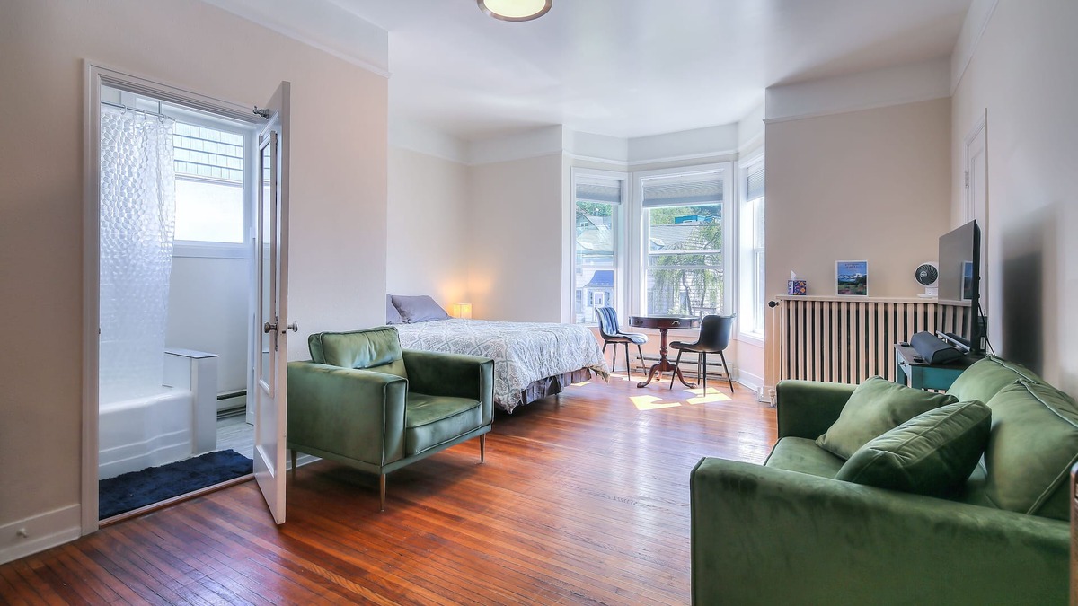 Downtown Juneau Apartment | Terrific studio with WiFi in Juneau