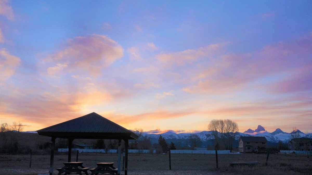Tetonia Hotel | Teton Peaks Resort