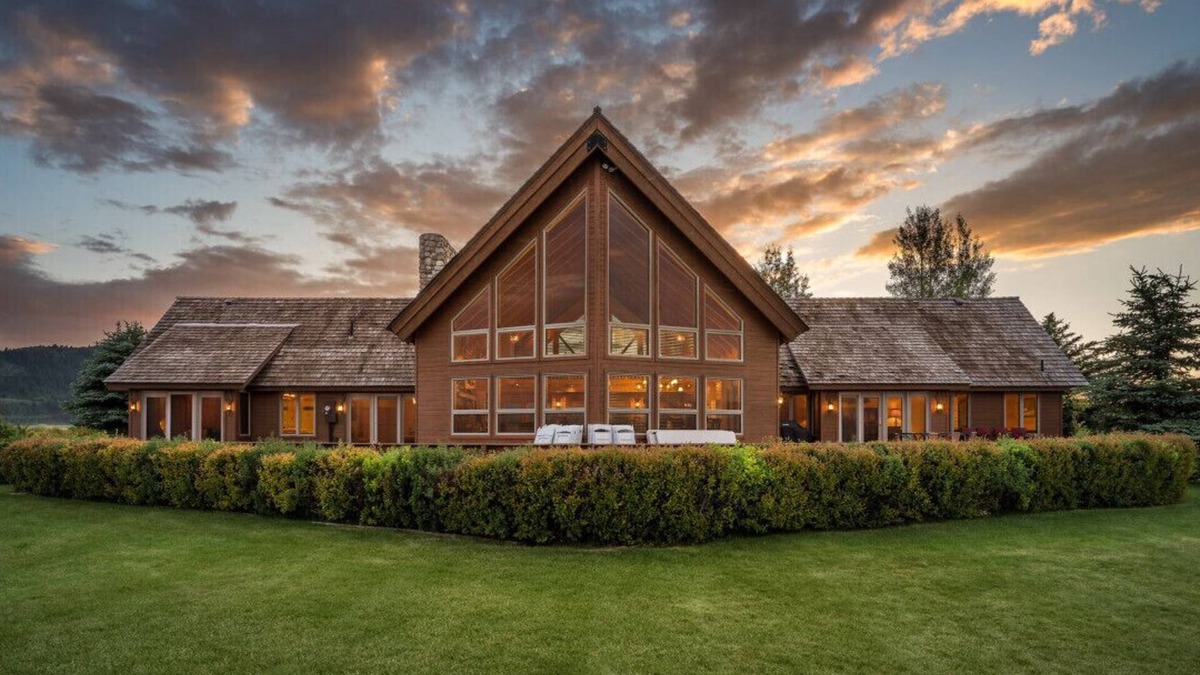 Victor House | Teton Riverfront Retreat | Spacious, Peaceful, Perfect for Family Adventures