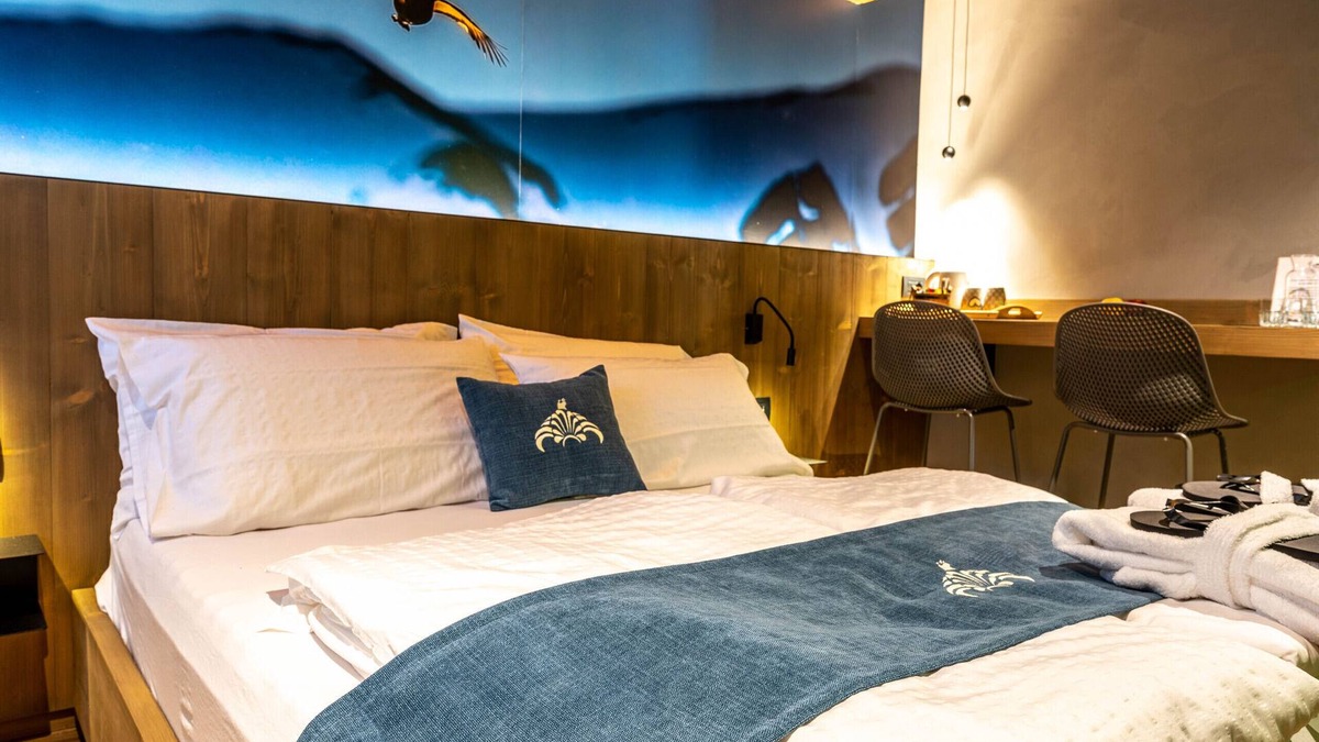 Chies d'Alpago Bed & Breakfast | TEVERONE SUITES & WELLNESS - Camera Gallo Forcello
