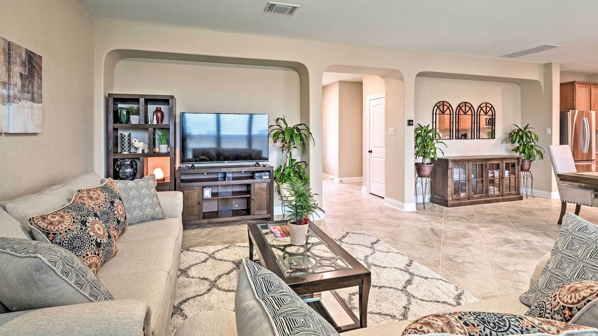Manor House | Texas Home w/Patio & Grill ~ 16 Mi to Austin