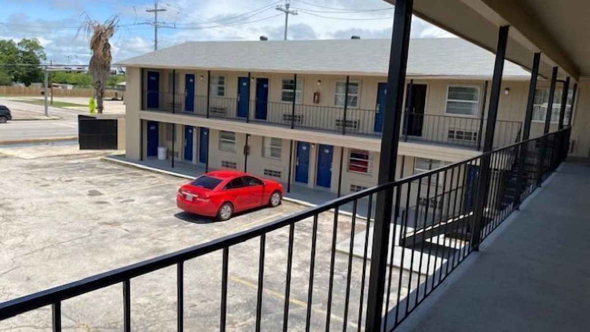 Seguin Hotel | Texas Inn
