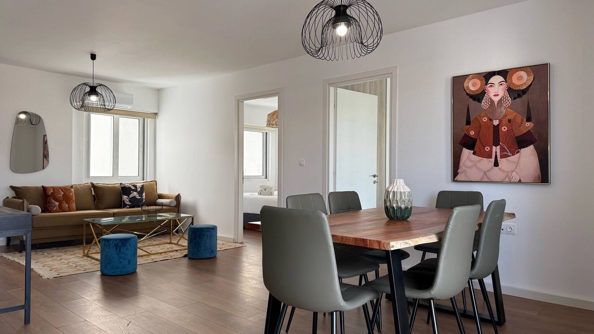 Petralona Apartment | TH6 - 4 bedrooms Cloud9 in the city