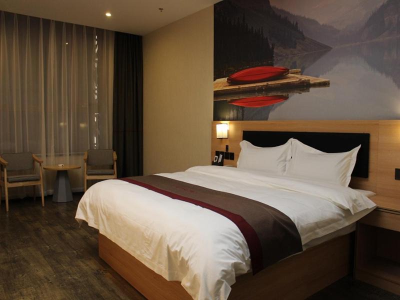 Haizhou District Hotel | Thank Inn Plus Hotel Liaoning Fuxin Passenger Terminal Station Store