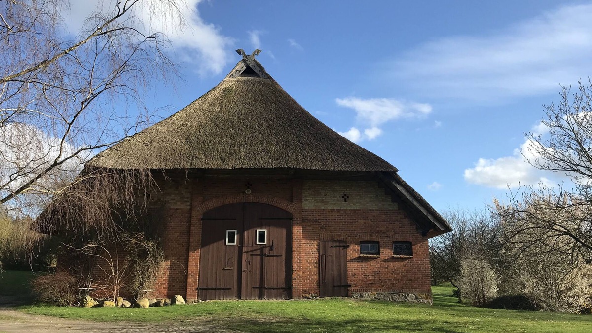 Lubstorf Other | Thatched farmhouse in the immediate vicinity of the lake