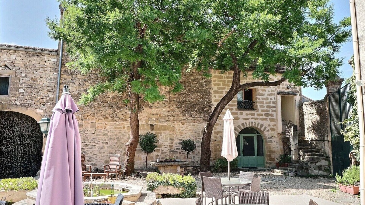 Montaren-et-Saint-Mediers Other | THE 4 APARTMENTS WITH SWIMMING POOL, 16 PERSONS, 5 MN from UZES