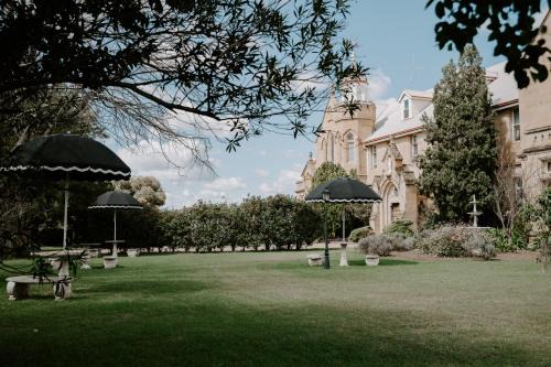 Warwick Bed & Breakfast | The Abbey