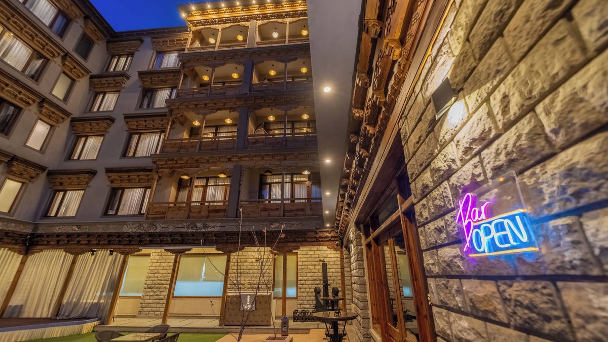 Leh Hotel | The Abduz Leh