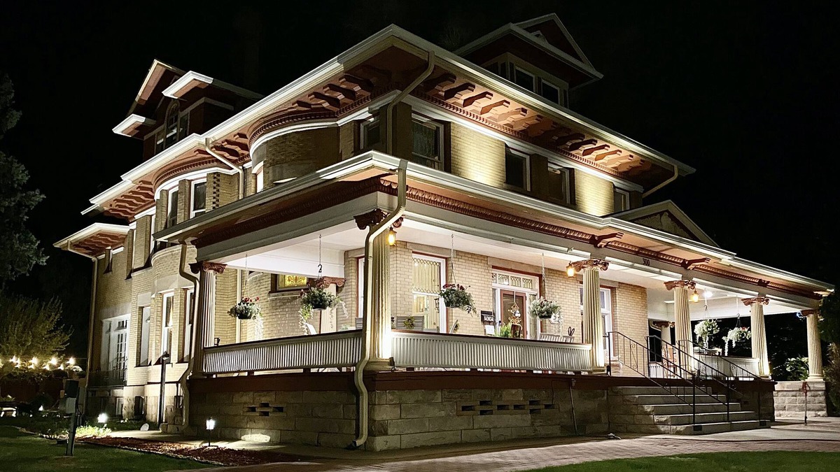 Pueblo Bed & Breakfast | The Abriendo Inn - Goodnight suite