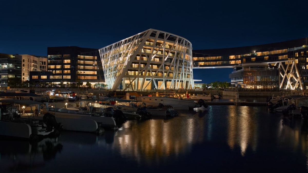 Abu Dhabi Hotel | The Abu Dhabi Edition