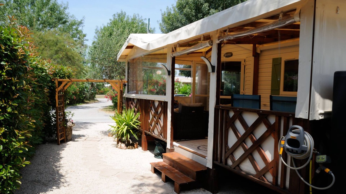 Toulon - Hyeres House | The Agapanthes at the Pins Maritimes **** campsite in Hyères