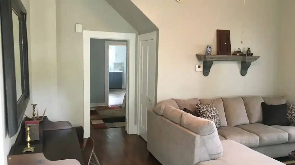 Jackson Apartment | The Alexandria House #2