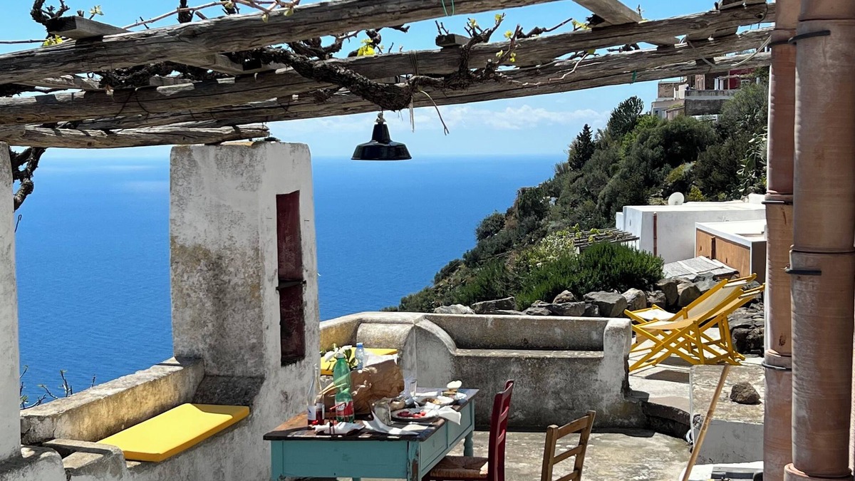 Alicudi Porto House | The Alicudi Painter's House