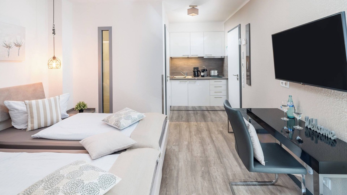 Bensheim Apartment | The alternative to a hotel: serviced apartment with garden/kitchen/bathroom/hotel service