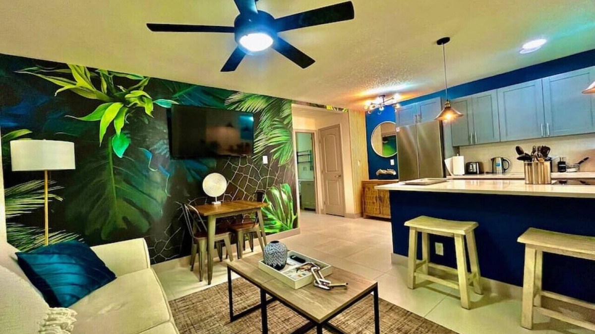 Victoria Park Apartment | The Amazon by Holiday Park Near the Beach at Las Olas