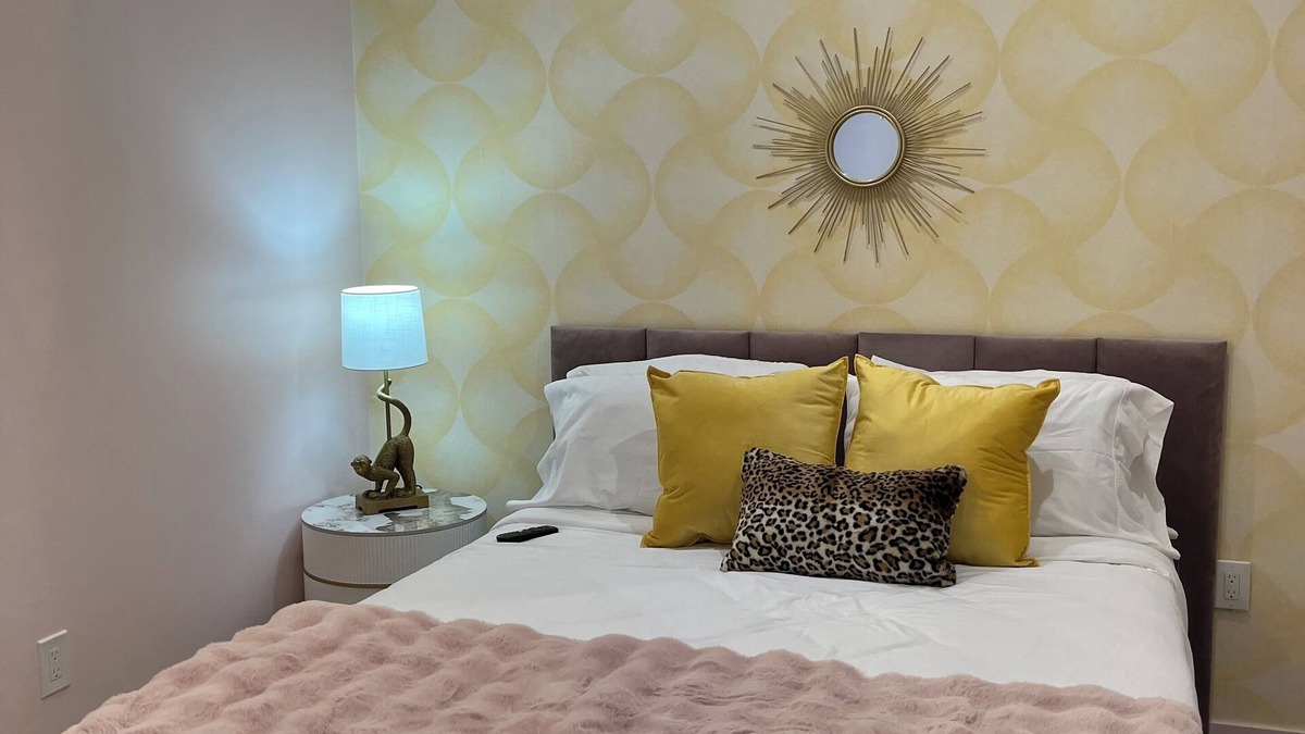 Williams Bay Apartment | The American Hotel - Pillow Talk Suite 2 - Downtown Williams Bay.