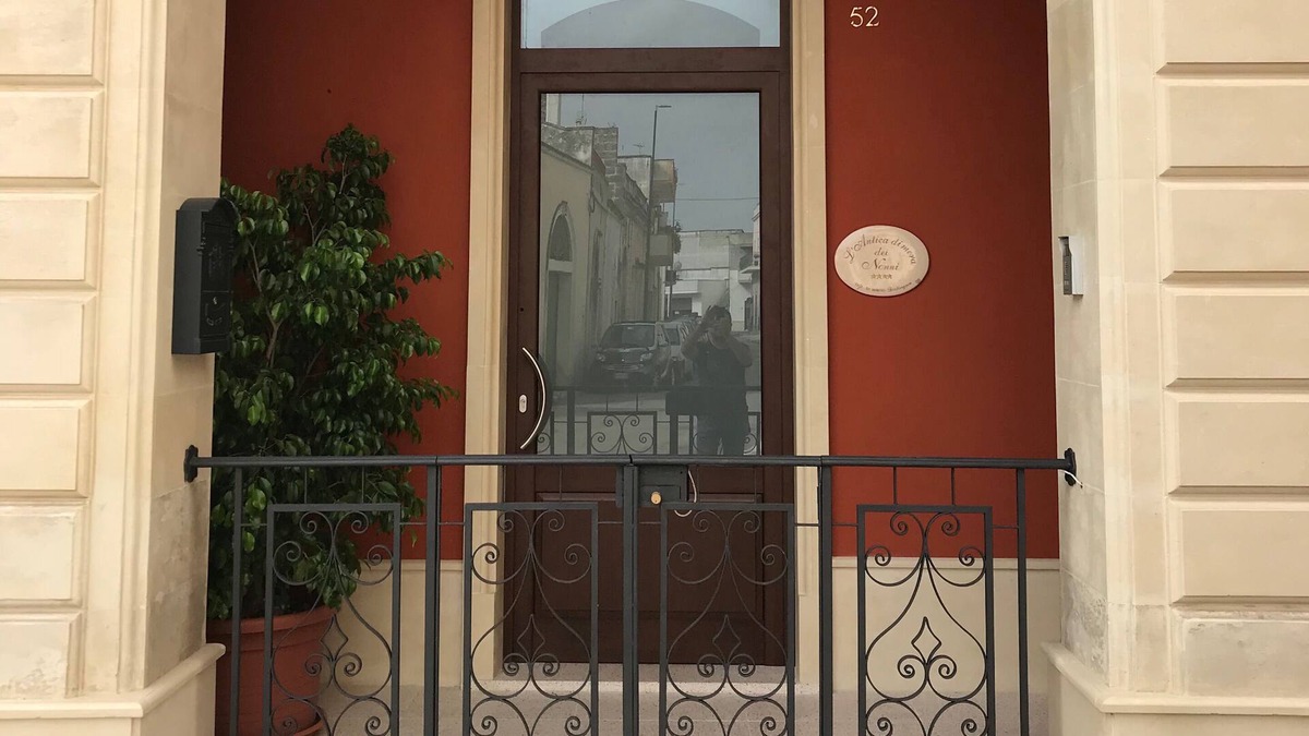 Arnesano House | THE ANCIENT RESIDENCE OF THE GRANDPARENTS - TOURIST APARTMENT