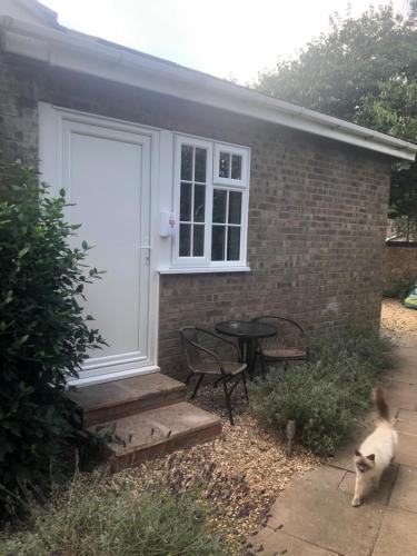 Mildenhall Apartment | The Annexe II