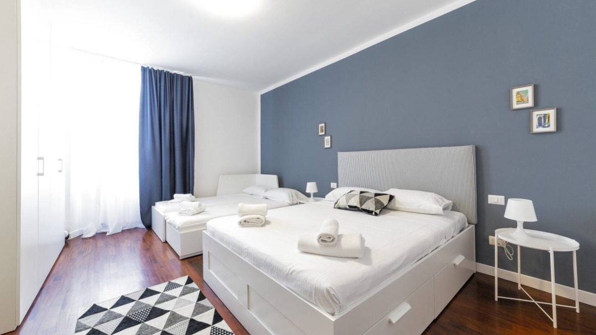 Chinatown Apartment | The apartment is located on the third floor of a building without a lift.It comfortably accommodates 4 people in 60 mqs, with a double bed, two single beds and a sofa bed in the living room.The accommodation is strategically located, a 5-minute walk fro