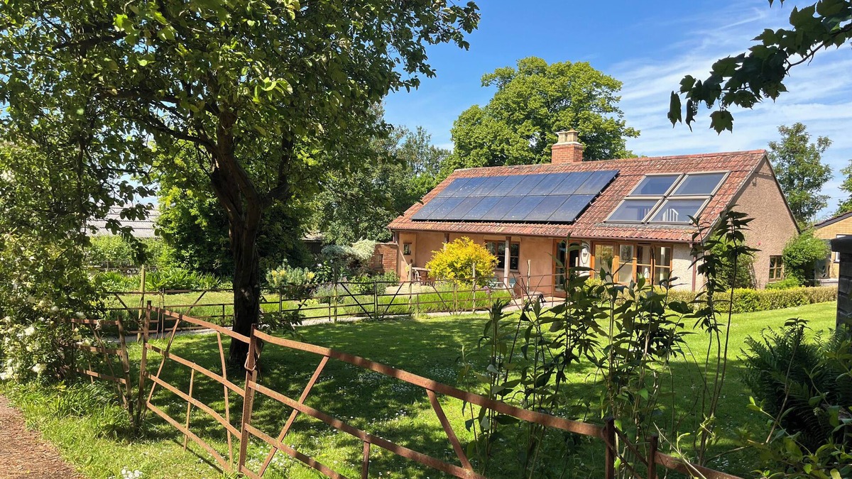 Spaxton Cottage | THE APPLE HOUSE, pet friendly, with open fire in Nether Stowey