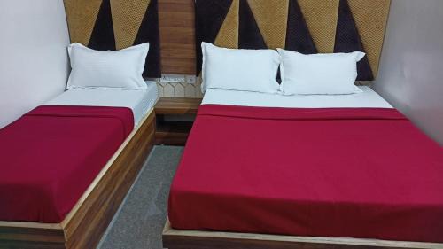 Thousand Lights West Apartment | THE APPOLO REGENCY